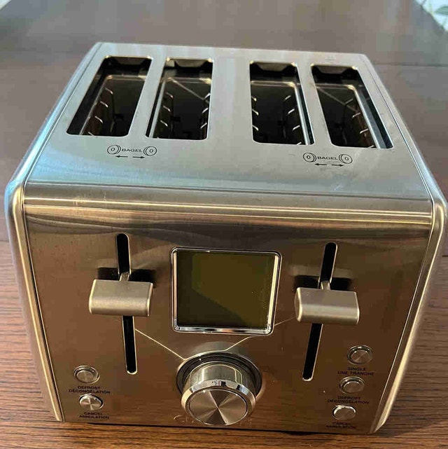 Premium Breakfast Trio: Cuisinart Toaster, Salton Kettle, Bialet
