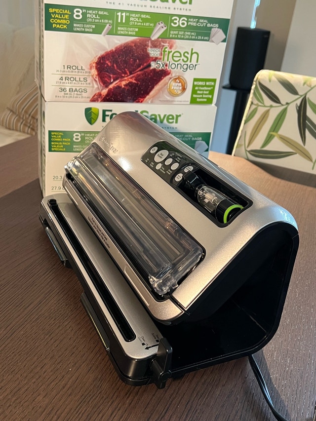 Meal Prep Bundle: FoodSaver Vacuum Sealer + Moulinex Slow Cooker - photo 5