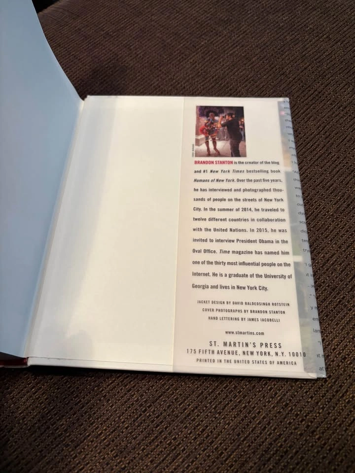 🌆 Humans of New York: Stories by Brandon Stanton (Hardcover book - photo 4