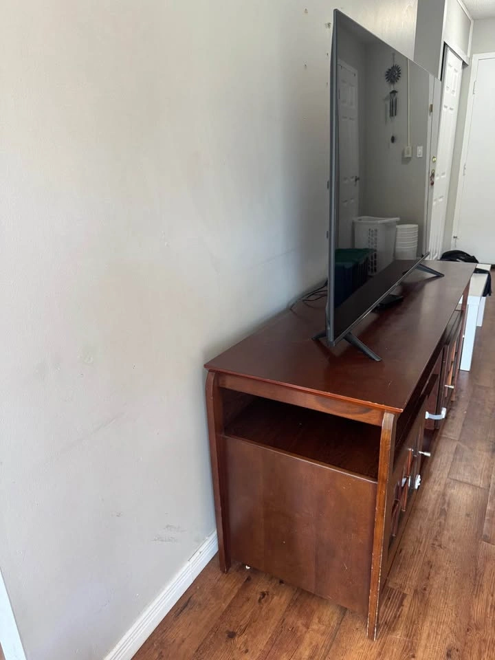 Solid wooden TV stand - photo 3
