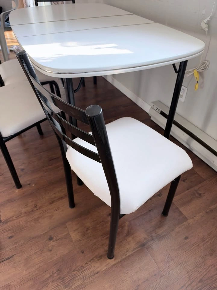 Extendable Dining Table with 4 Chairs - photo 3