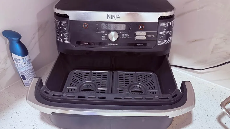 Ninja Foodi Flex Basket Air Fryer – Perfect Condition! image indicator(2)