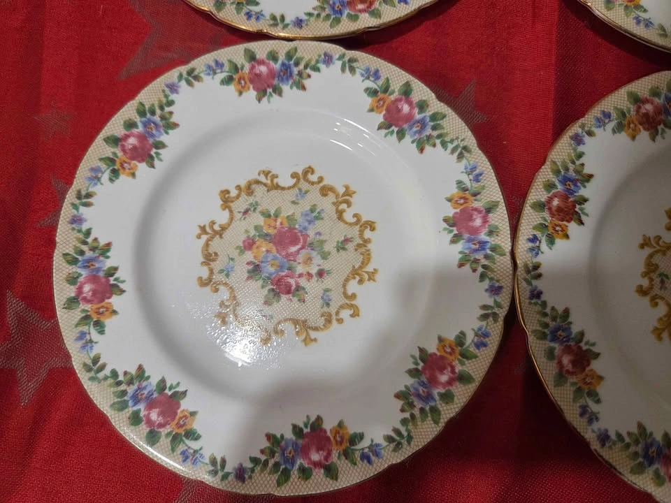 Set of 4 Paragon Minuet White Bread and Butter Plates, 8" - photo 5