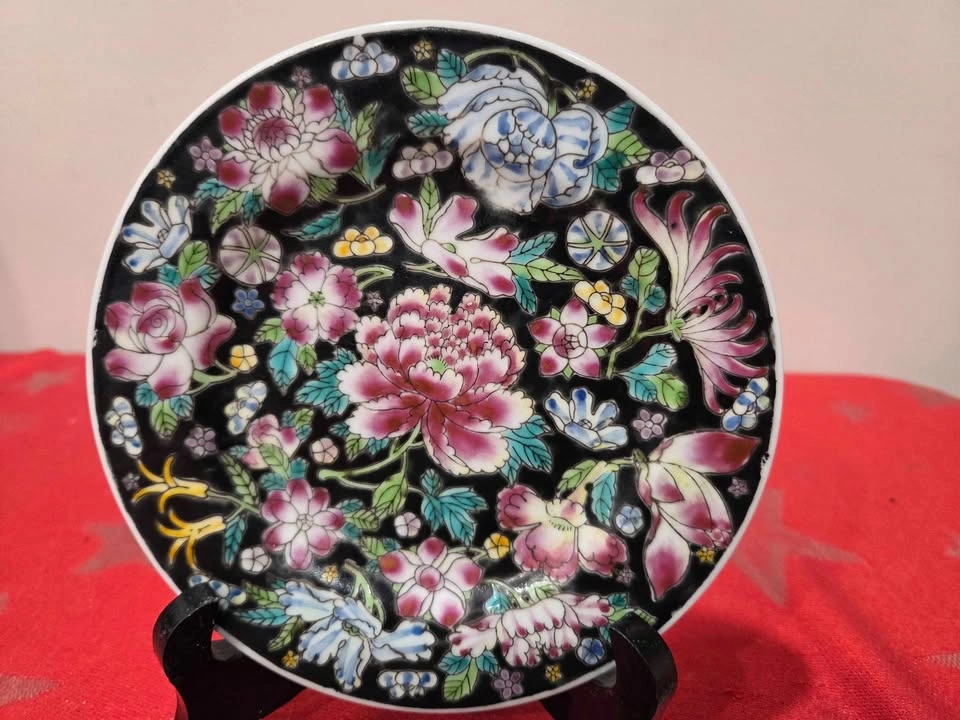 Set of 4 Vintage Chinese Jingdezhen Famille Noire Plates, 6" - photo 2