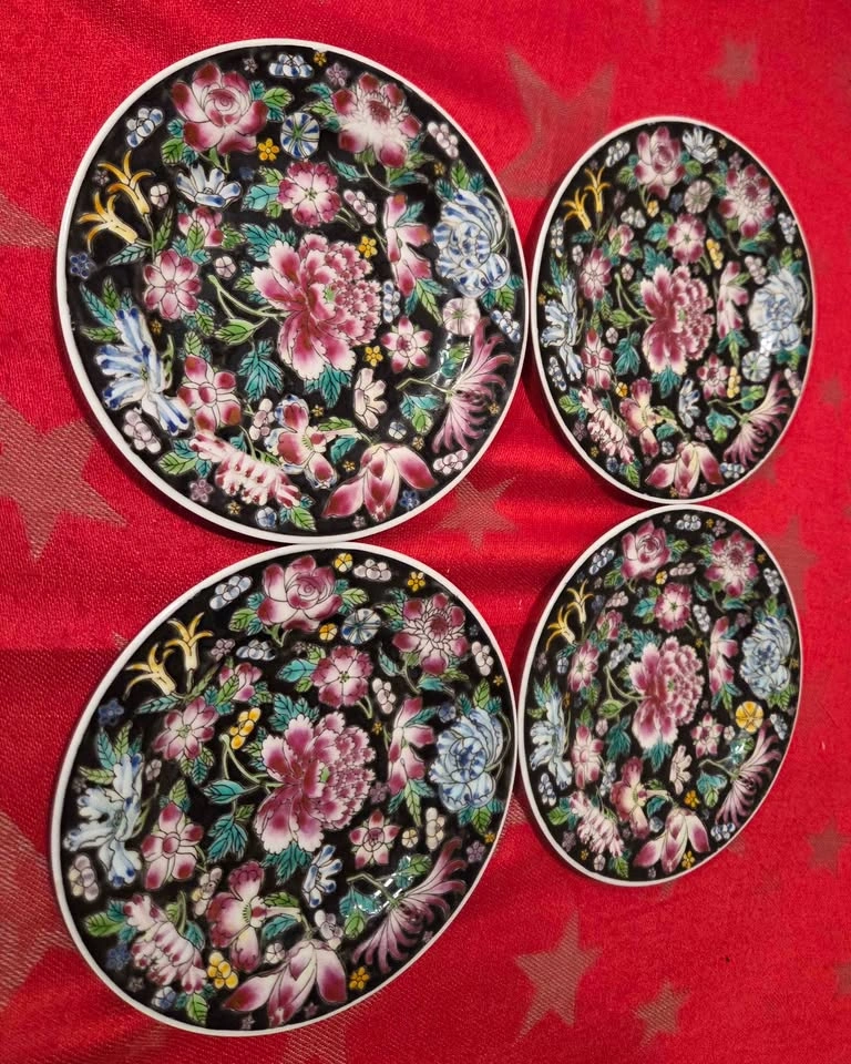 Set of 4 Vintage Chinese Jingdezhen Famille Noire Plates, 6" - photo 4