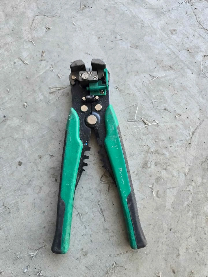 WIRE STRIPPER (AUTOMATIC) - photo 2