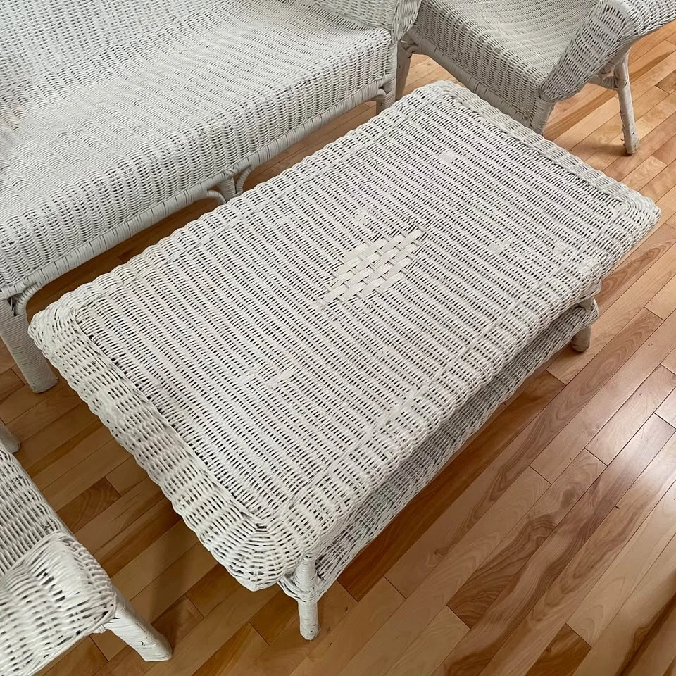 White Wicker Furniture Set - photo 2