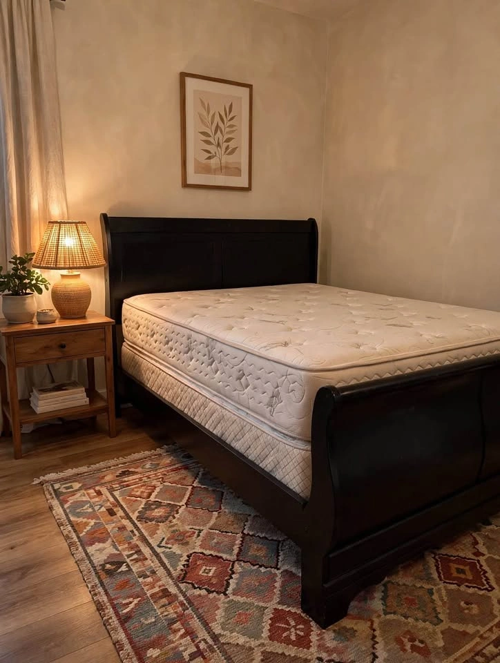 QUEEN SIZE Black Wooden Sleigh Bed – Mattress & Box Spring - photo 3