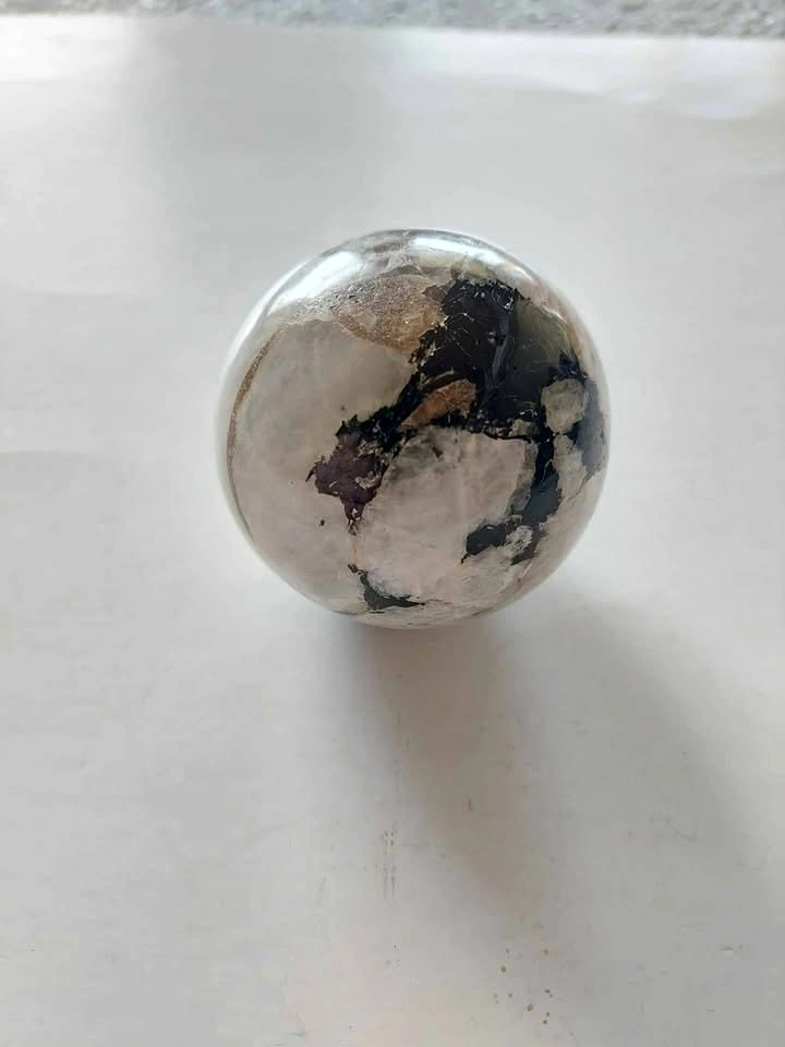 378g, 2.5" Natural Rainbow Moonstone Sphere Ball Gemstone