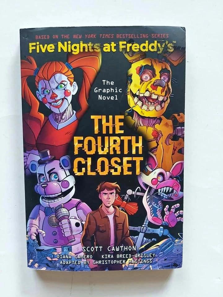 Five Nights at Freddy's Graphic Novels: The Fourth Closet