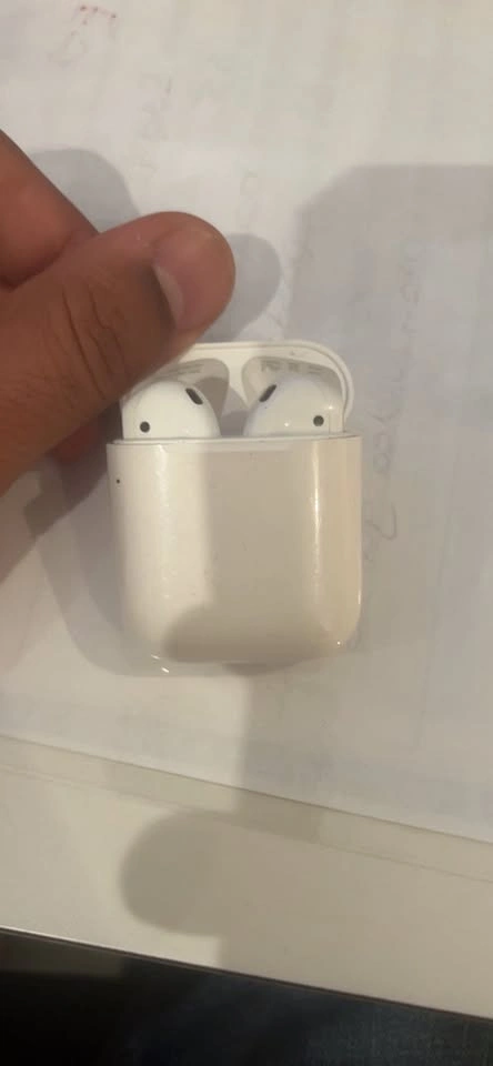 Apple AirPods (2nd Generation) Wireless Earbuds - photo 3