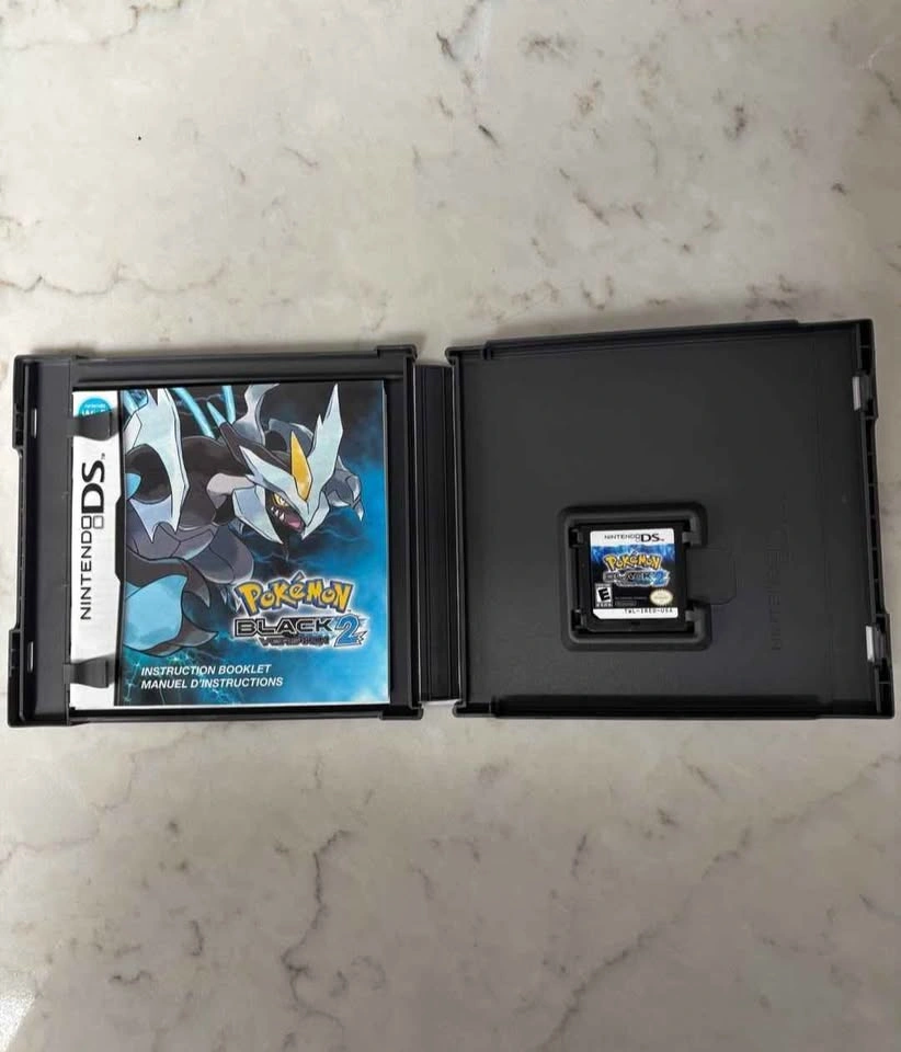 Pokemon Black Version 2 Nintendo Ds - photo 2