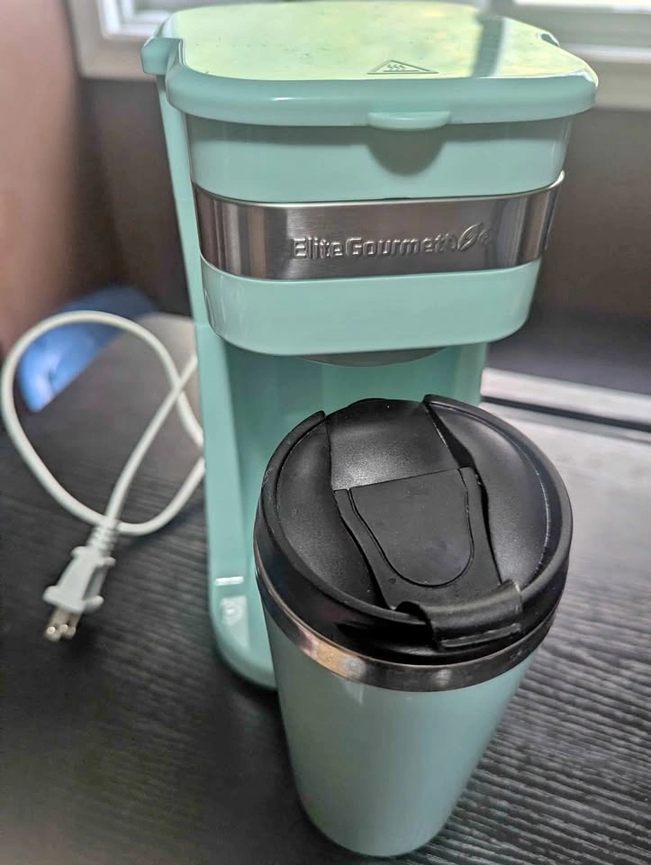 Elite Gourmet Single-Serve Coffee Maker – Mint Green with Travel