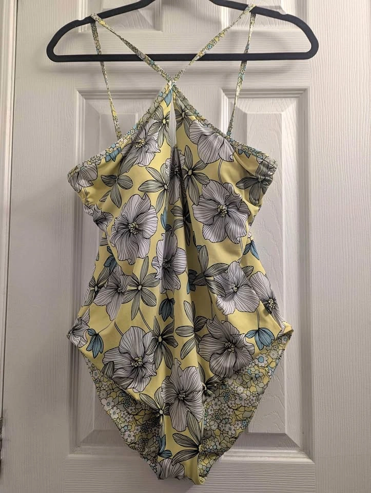 Aquarose Reversible One-Piece Swimsuit – Yellow Floral, Size L