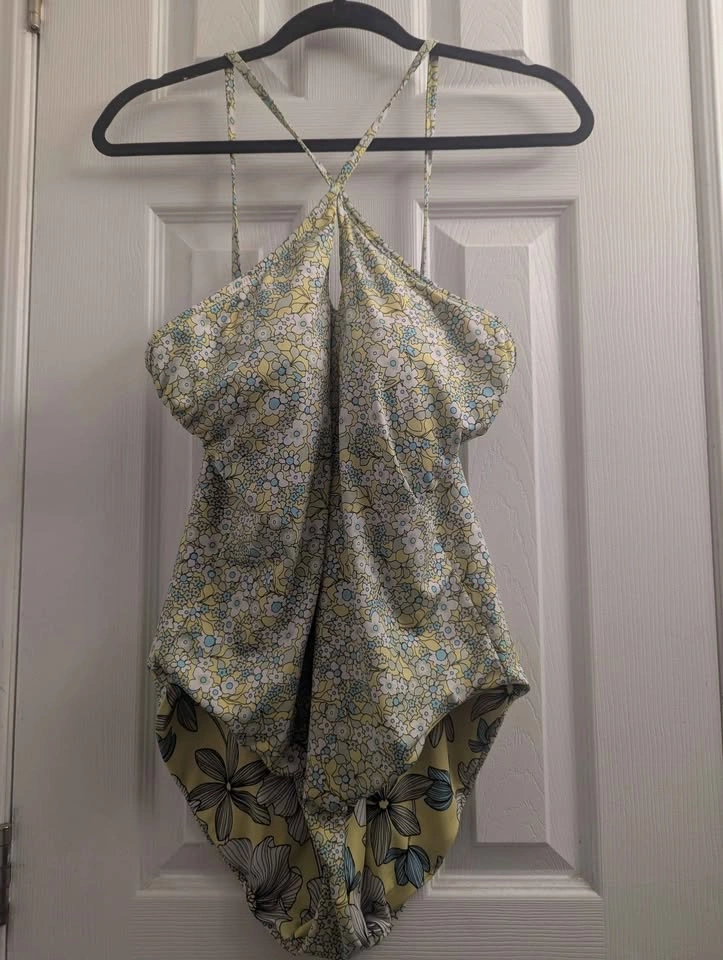Aquarose Reversible One-Piece Swimsuit – Yellow Floral, Size L - photo 2