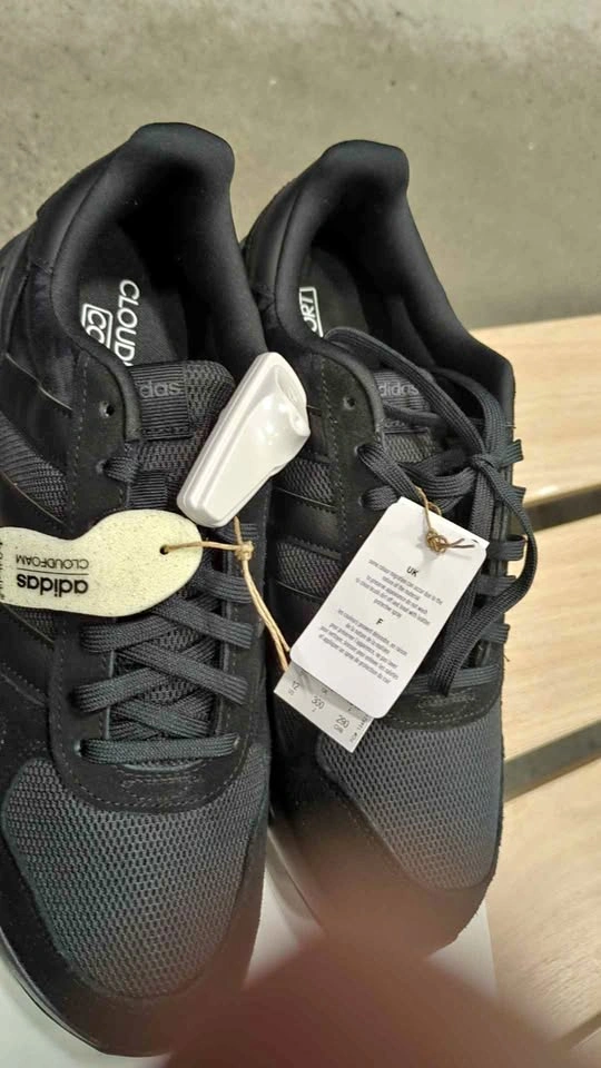 Adidas Run 84 Shoes
