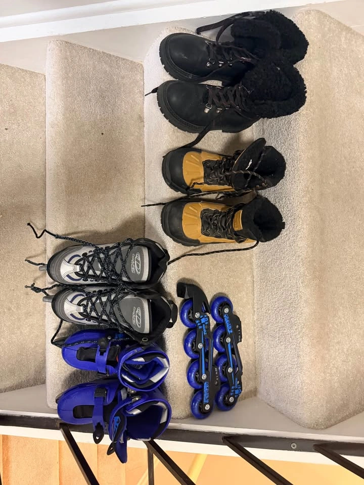 2 pair of boots and 2 pairs of skates - photo 2