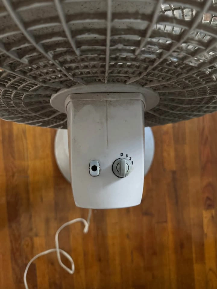 Lasko Oscillating Pedestal Fan – $35 OBO - photo 4