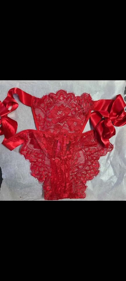 La Senza Red Lace Ribbon Lingerie Panties Size Large - photo 2