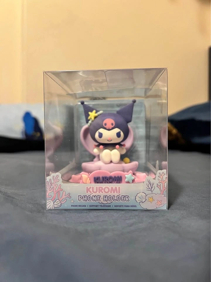 Kuromi beach phone stand (Authentic Miniso)