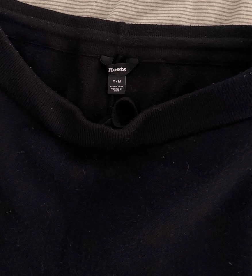 Roots Black Wide-Leg Sweatpants - Size M - photo 2