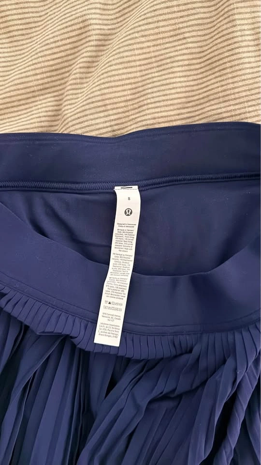 Lululemon Navy Pleated Tennis Skirt - Size 8 - photo 2