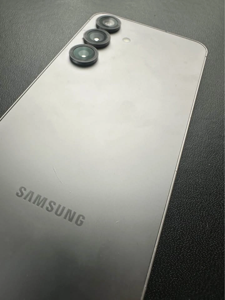 Samsung S25 (Brand New) ✨ - photo 2