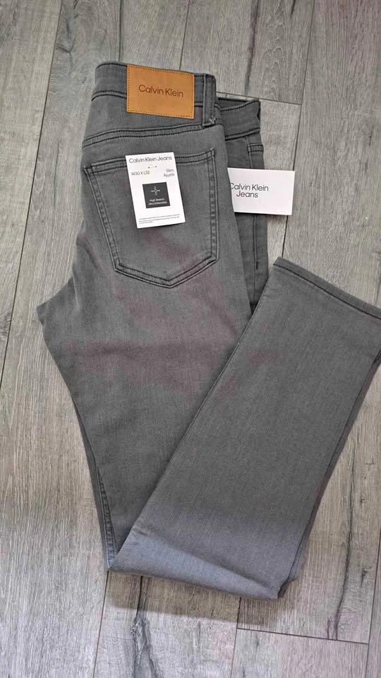 Calvin Klein Jeans Slim Fit W30 x L32