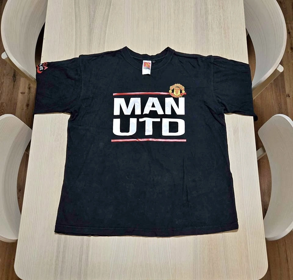 Manchester United Official Merchandise T-Shirt Size L