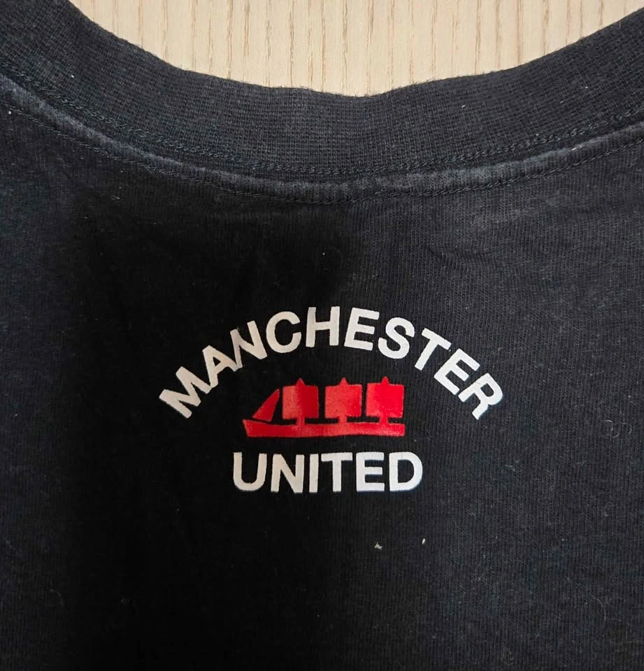 Manchester United Official Merchandise T-Shirt Size L - photo 3