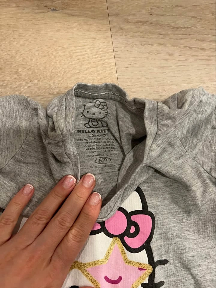 Girl’s clothing bundle - photo 5