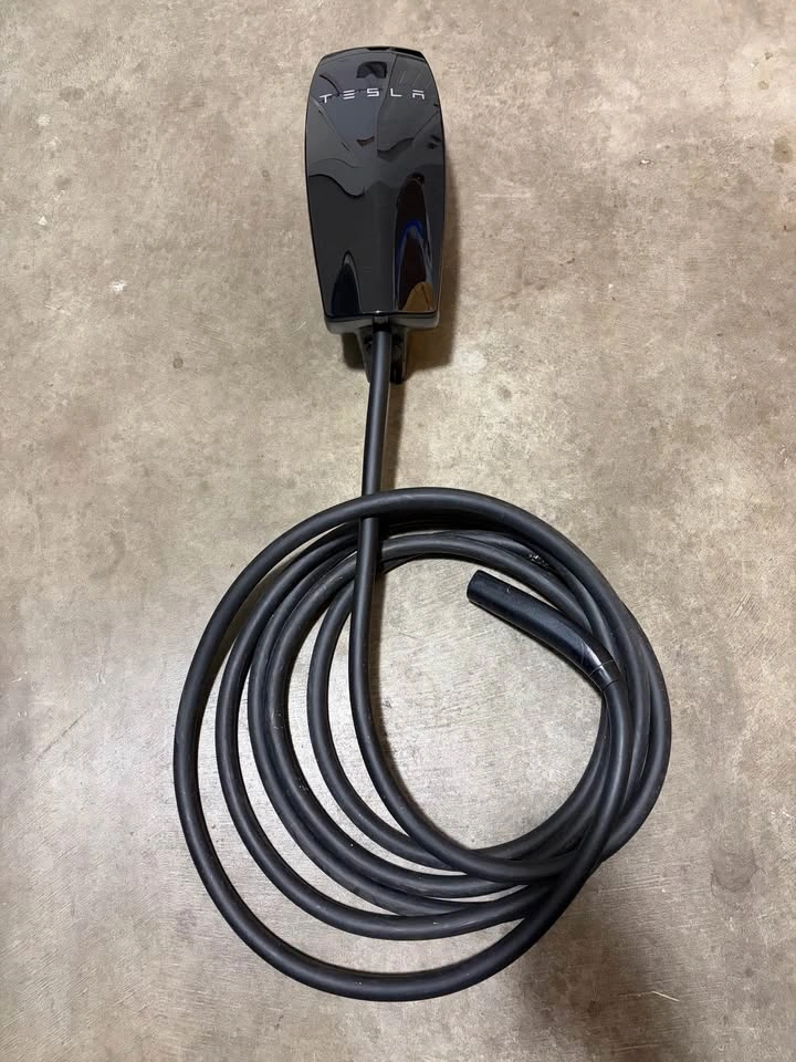 Tesla Wall Connector Gen 2 – Home EV Charger (up to 80A) - photo 3