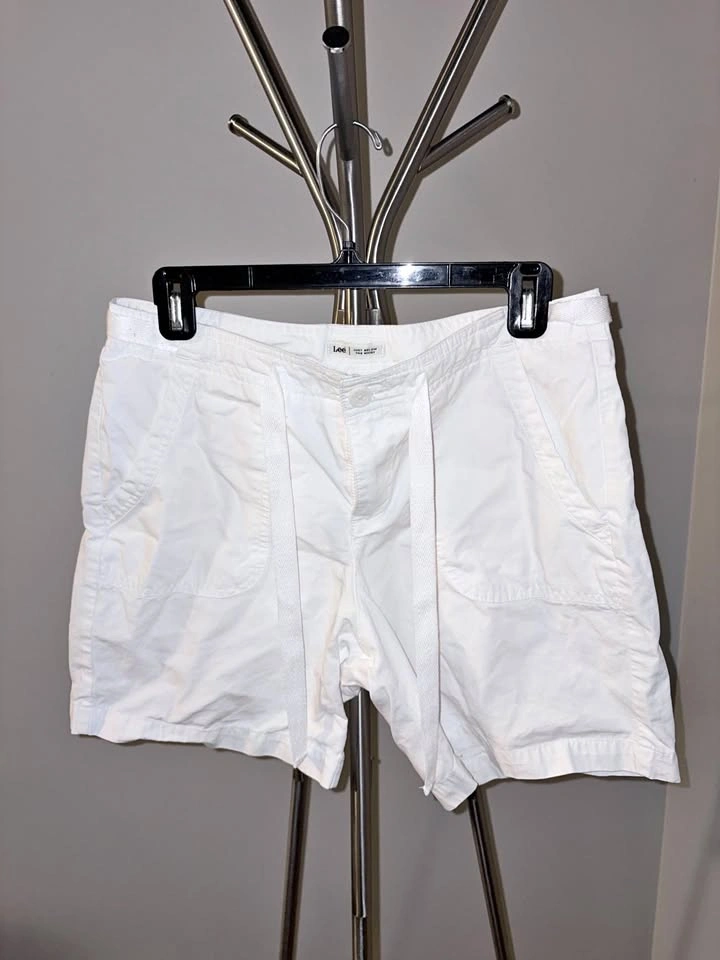 Lee White Shorts