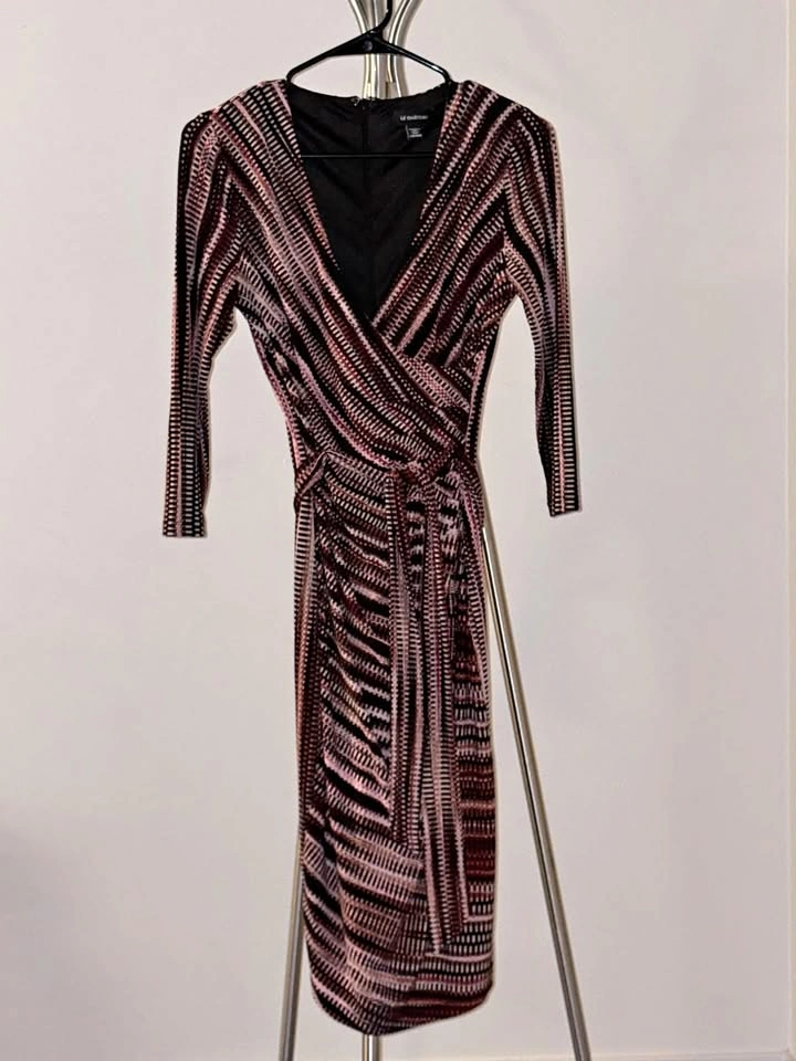 Le Château Geometric V-neckline Dress