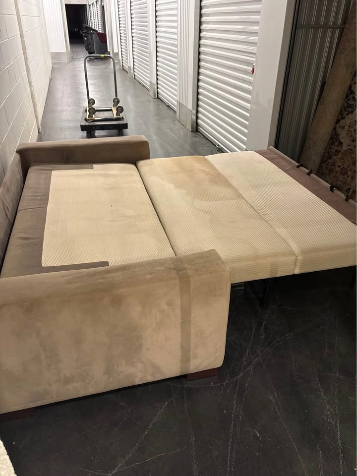 Brown Sleeper Sofa / Pull-Out Couch - Delivery Available - photo 3