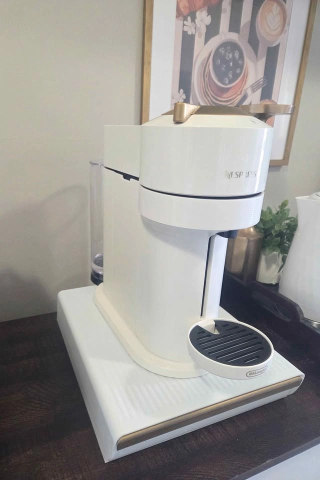 White and Gold Nespresso Coffee Machine and Pod Tray - photo 2