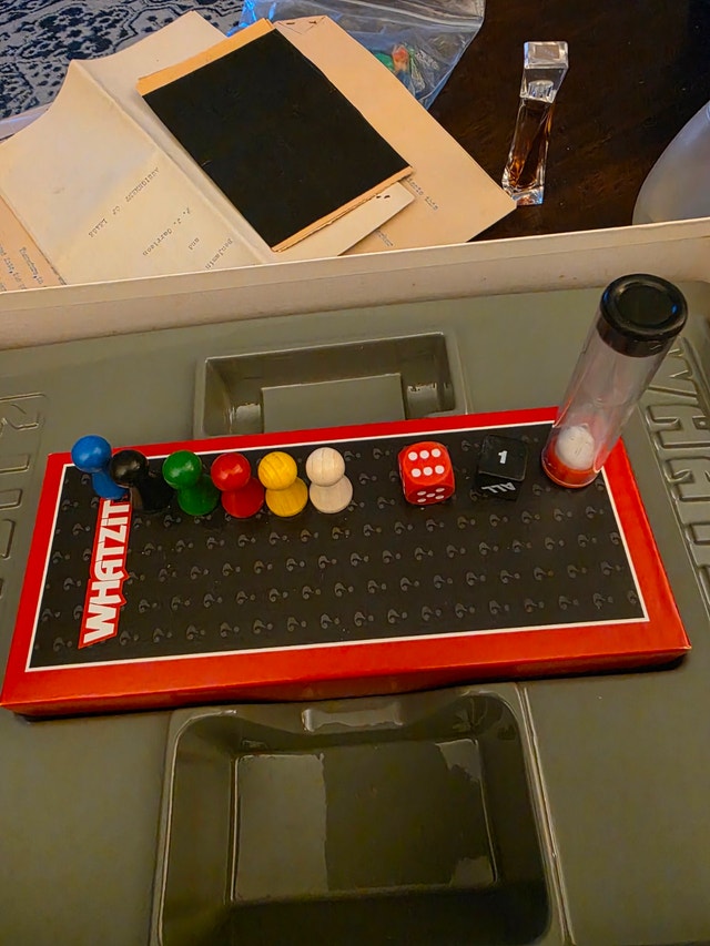 Vintage 1987 Whatzit? Board Game – 100% Complete - photo 4