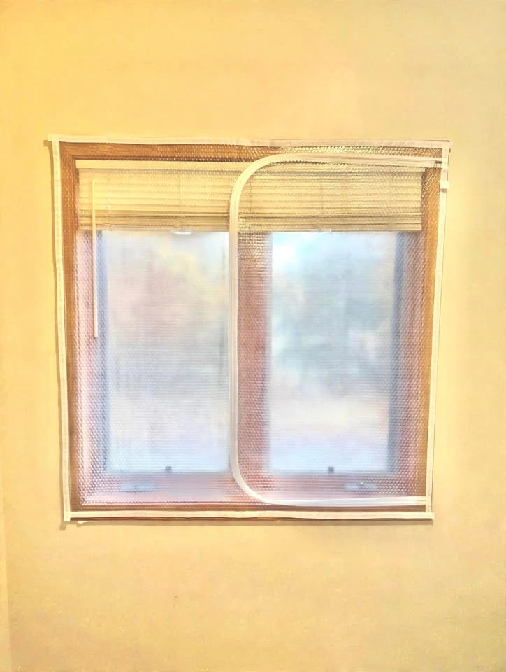Chicago Winter Window Cover 50"x50" - Thermal Bubble Insulation - photo 3