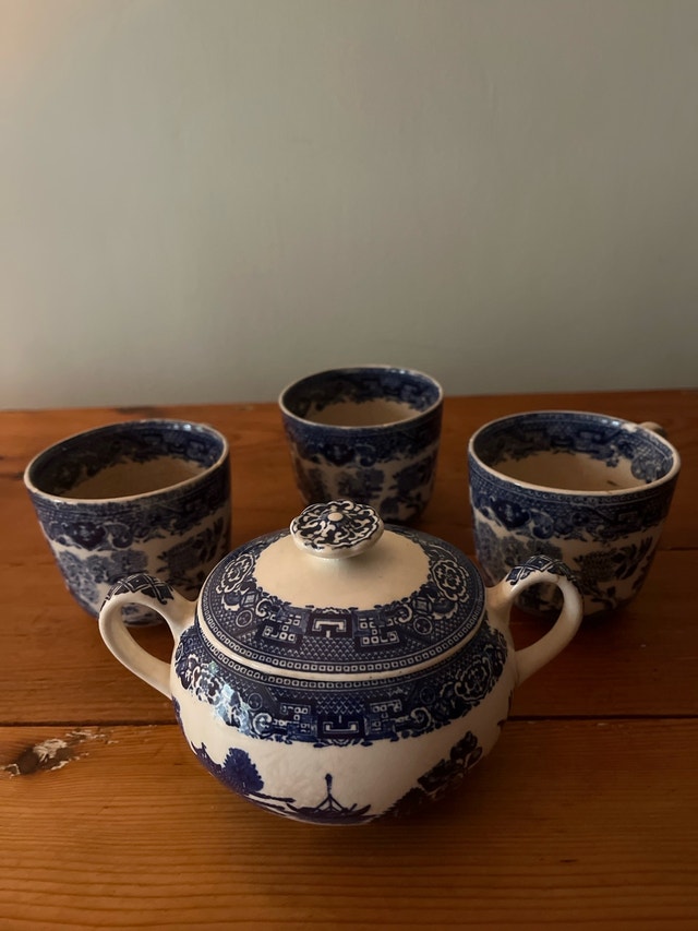 Willow Pattern Tea Set