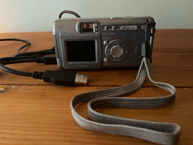 Canon PowerShot A300 - photo 2