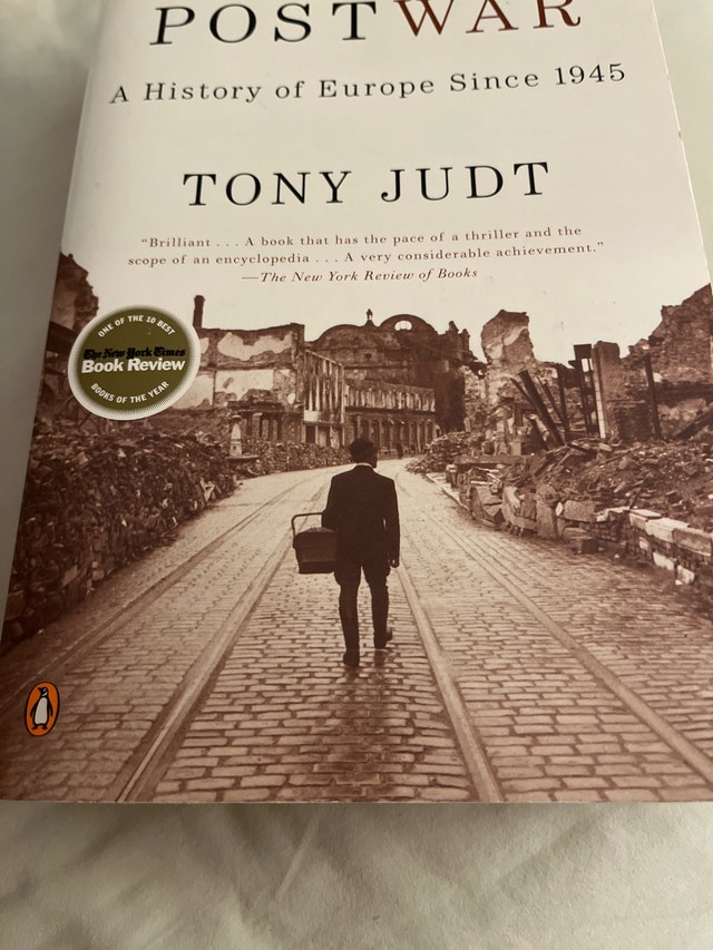 Postwar by Tony Judt