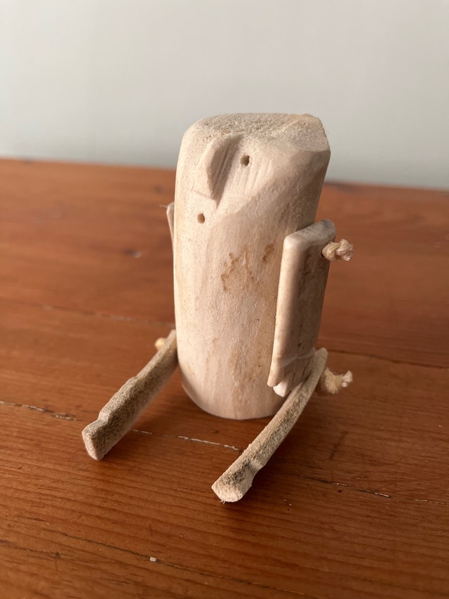 Small Inuit Doll Made Of Carved Bone - photo 2