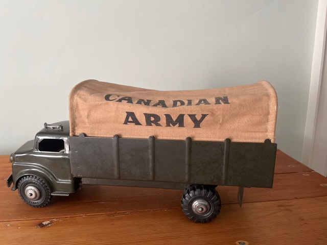 Marx Canadian Army Toy Truck - photo 2