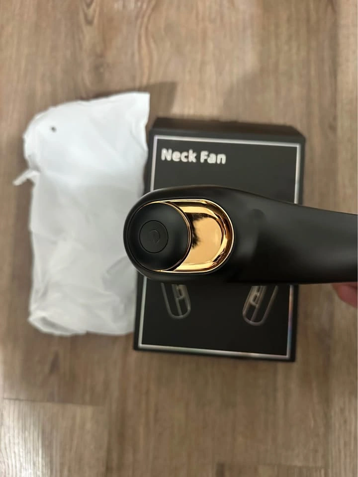 Portable Bladeless Neck Fan - photo 2
