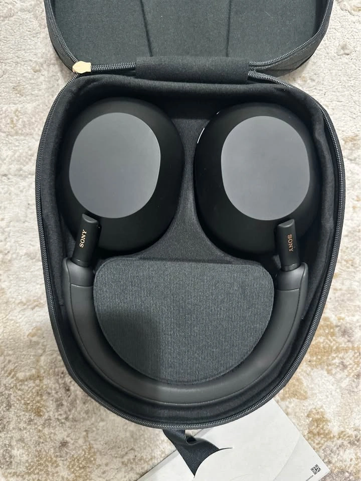Sony WH-1000XM5 Wireless Noise Canceling Headphones - photo 5
