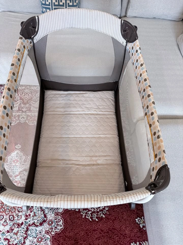Graco Pack 'n Play Portable Playpen & Travel Crib - photo 4