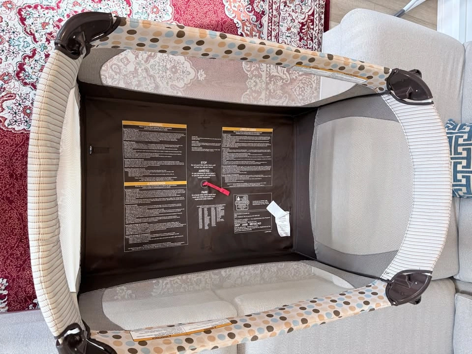 Graco Pack 'n Play Portable Playpen & Travel Crib - photo 5