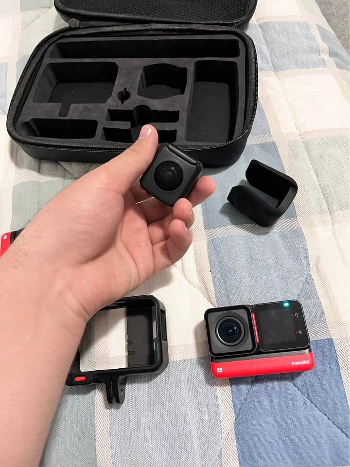 Insta360 ONE RS - photo 2