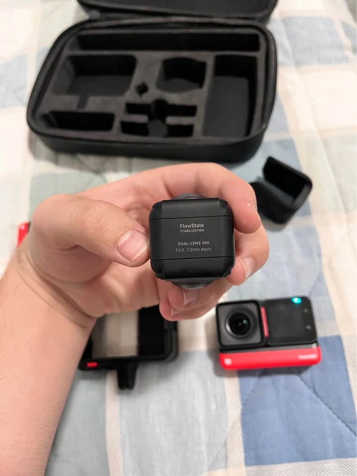 Insta360 ONE RS - photo 3