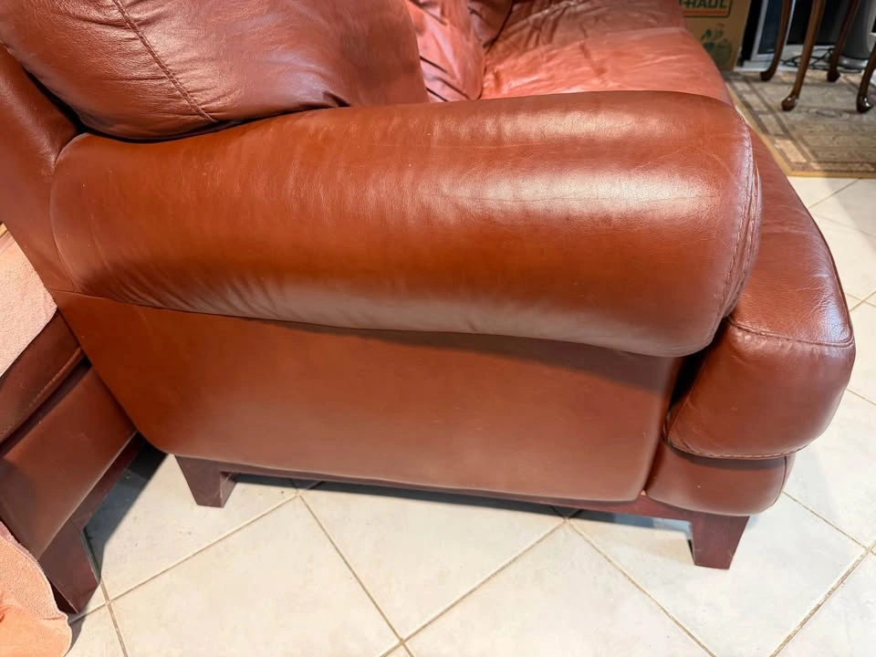 3 Piece Italian Leather Chateau D'ax Set - photo 3